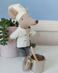Chef mouse w. soup pot and spoon - Maileg