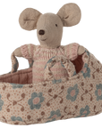 Baby mouse in carry cot - Maileg
