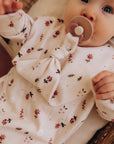 2-in-1 Organic Cotton Bib & Pacifier Clip