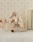 Wedding Dress, Mum mouse