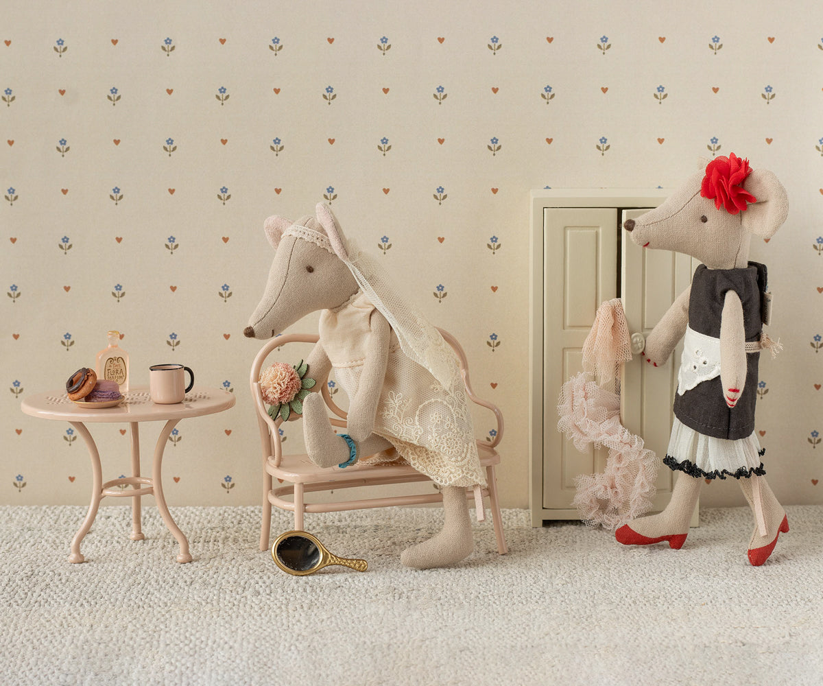 Toys & Playtime 🧸