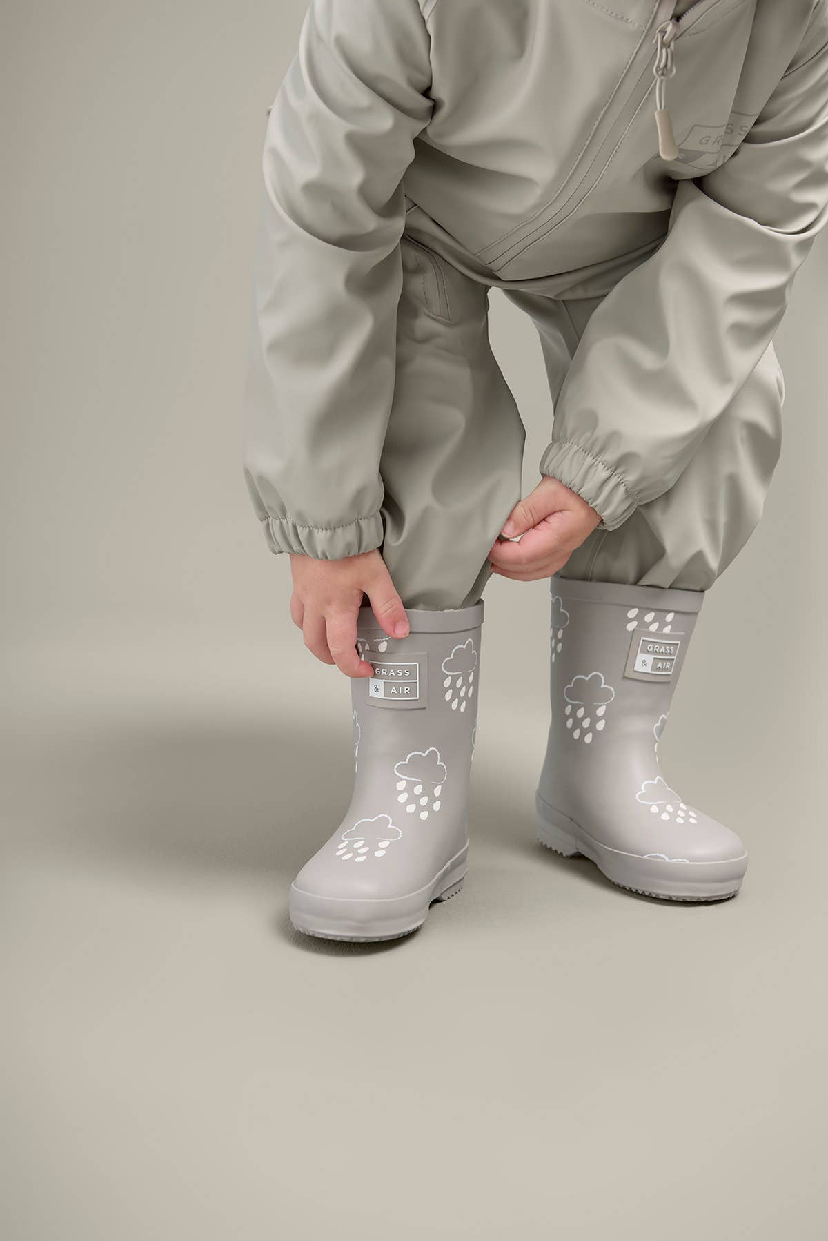 Geothermal Grey Colour-Changing Kids Wellies: UK9 - EU27