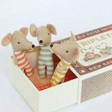 Triplets, Baby mice in matchbox