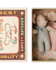 Twins, Baby mice in matchbox - Checker