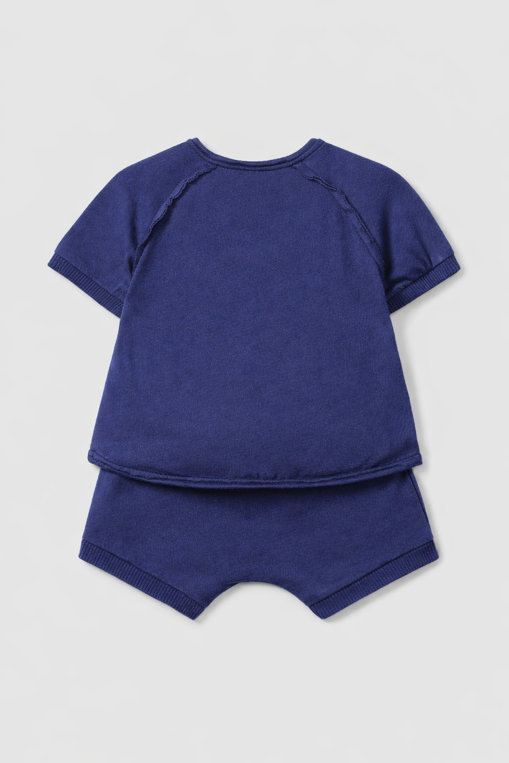 Sweater set with pocket and shorts