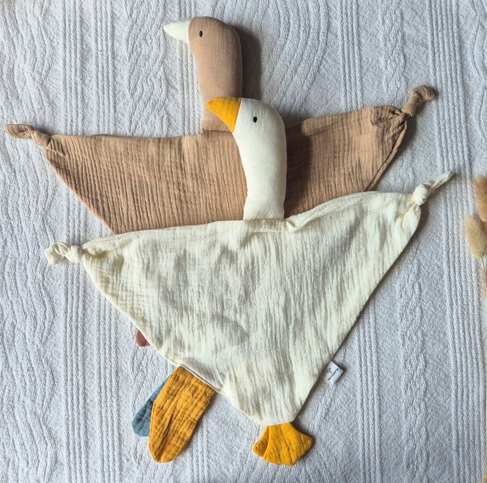 Soft Hydrophilic Goose Plush Toy For Babies - Brown