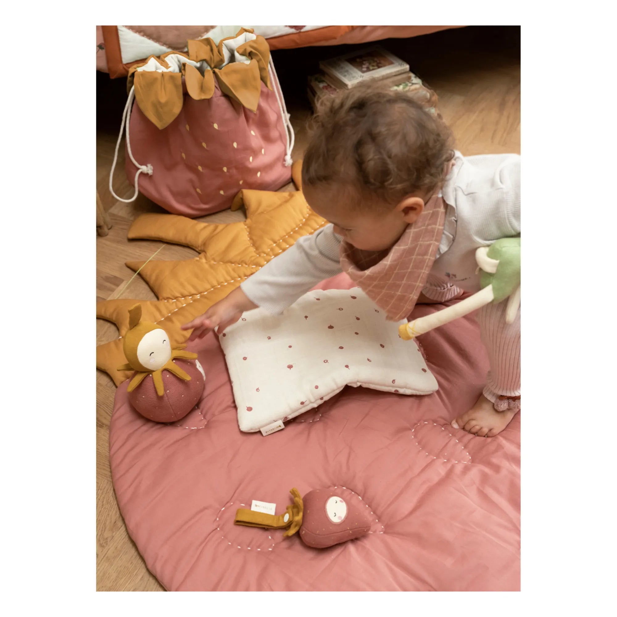 Storage Bag Small - Strawberry
