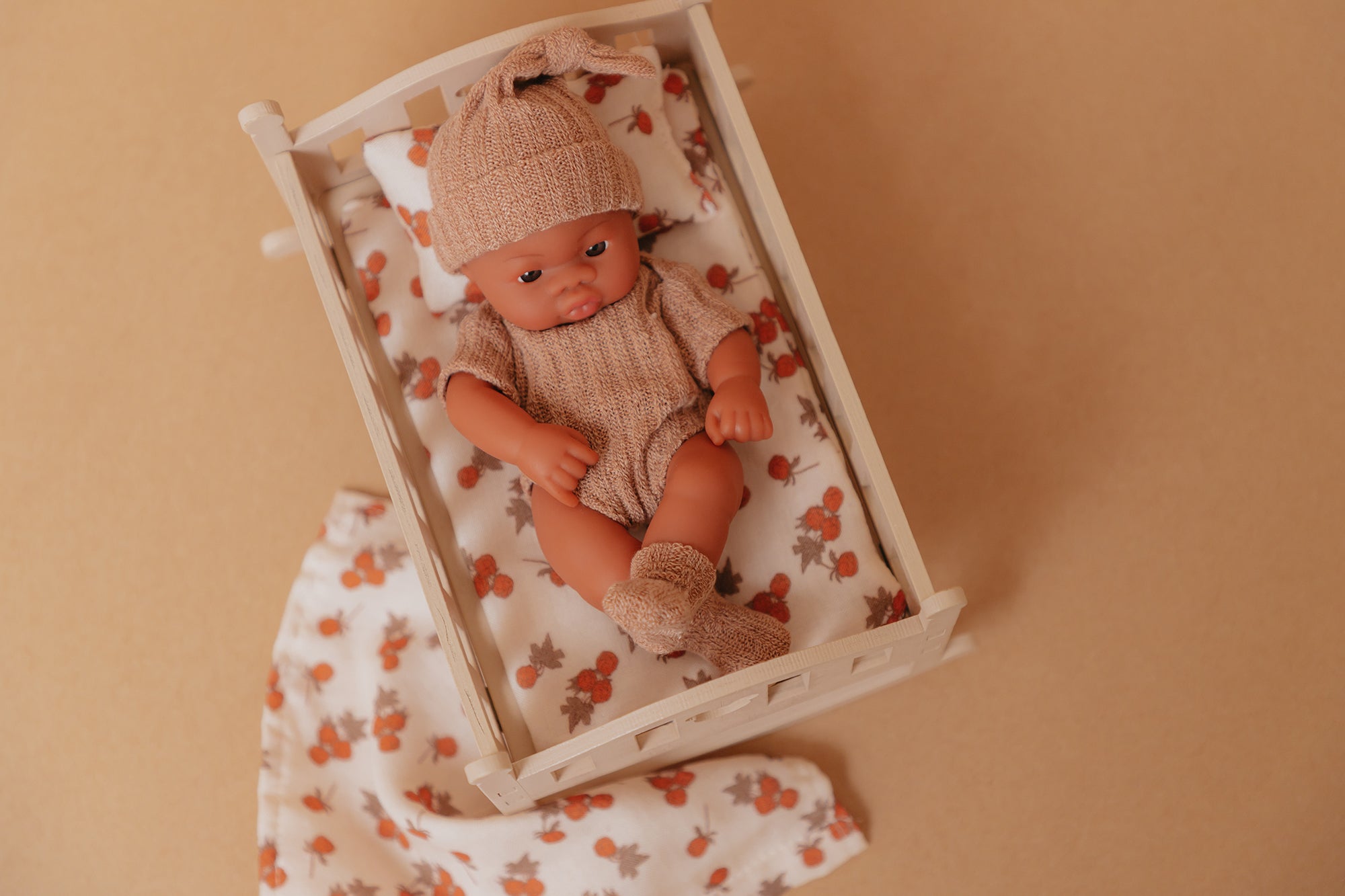 Lupitas - 20 cm Dolls - Julie - Raspberry Bunchs